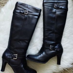 Black leather heeled Chaps Boots